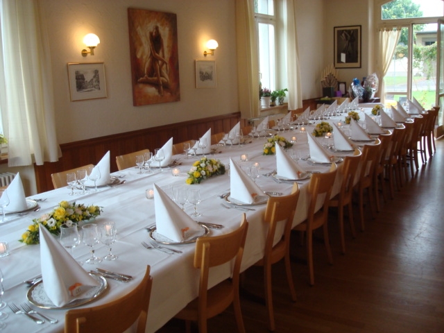 Weisser Tisch - Restaurant Kaserne